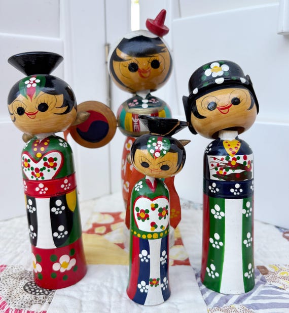 ヴィンテージこけし 花嫁と花婿人形 木製ボブルヘッド 高さ5インチ 4個