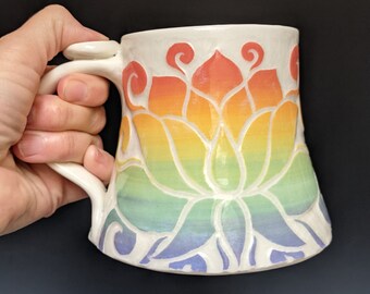 Tasse en porcelaine lotus ombré arc-en-ciel de 14 oz