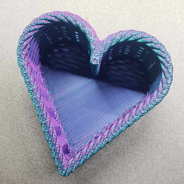 Woven Heart Jumping Spider Hide