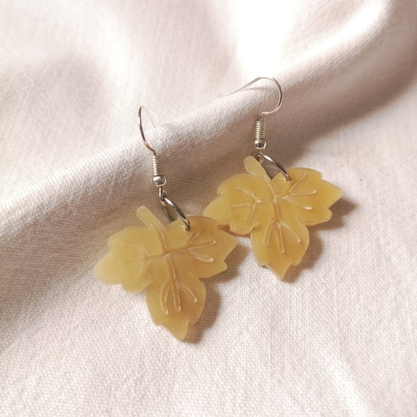 Boucles d'oreilles Feuille - Corne de vache recyclée