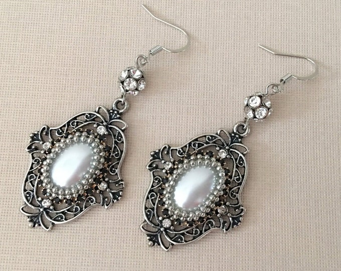 Vintage Style Pearl Silver Earrings