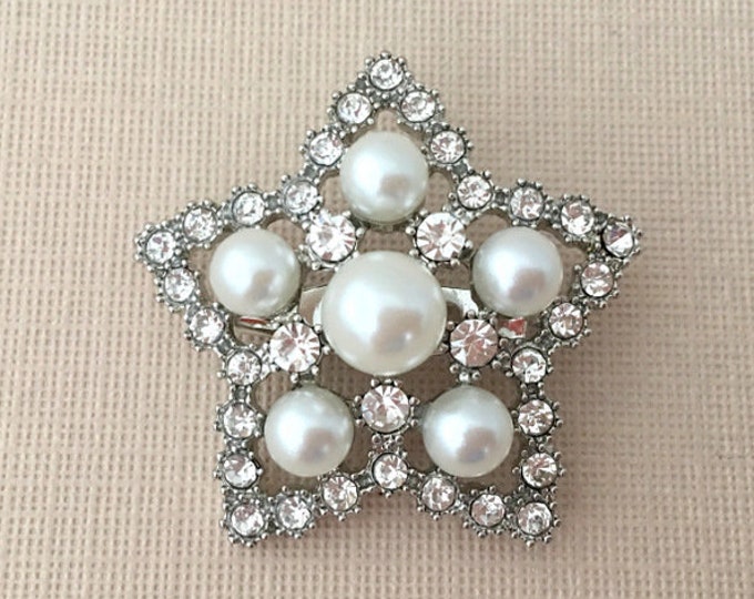 Silver Pearl Star Brooch Pin. SLIGHT SECONDS JEWELRY*.
