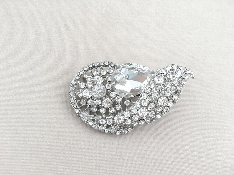 Art Deco Style Brooch.Rhinestone Brooch.Art Deco Silver Brooch.Art Deco Crystal Brooch.Holiday Brooch Pin.Wedding Brooch Pin.Brides Jewelry