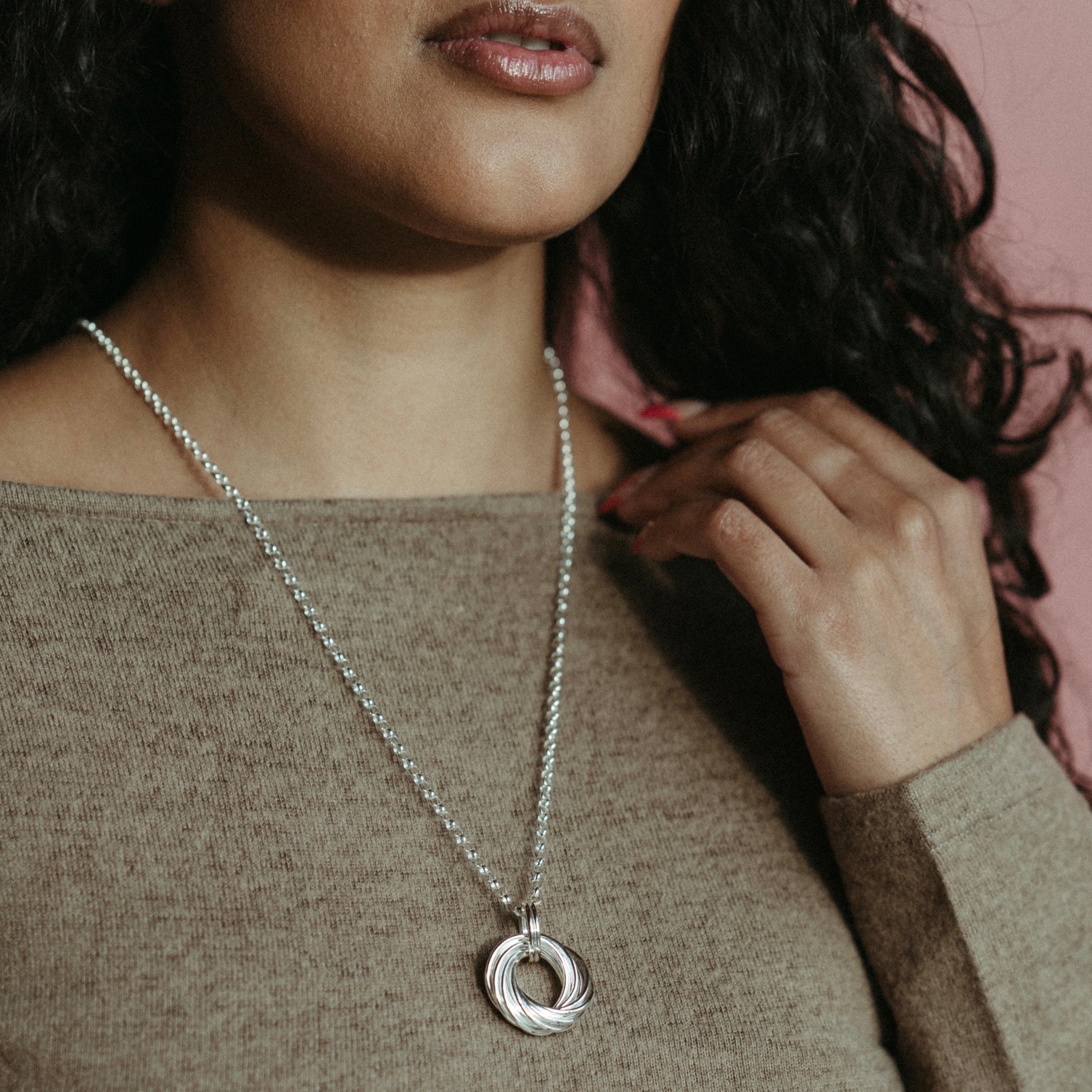 Silver Boundless Love Knot Necklace 