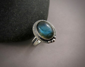 Labradorite Halo Ring • Flashy Blue Gemstone Ring in Blackened Sterling Silver • Artisan Made 925 Ring • Size 9 • One of a Kind Ring