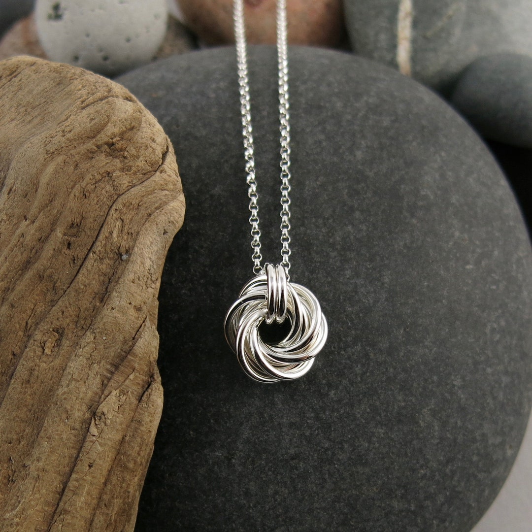 ◆STONEHENgE◆ Love Knot Silver Cubic Necklace SA24C51T Ladies Sterling Silver Love Knot Stone Design Necklace - Etsy
