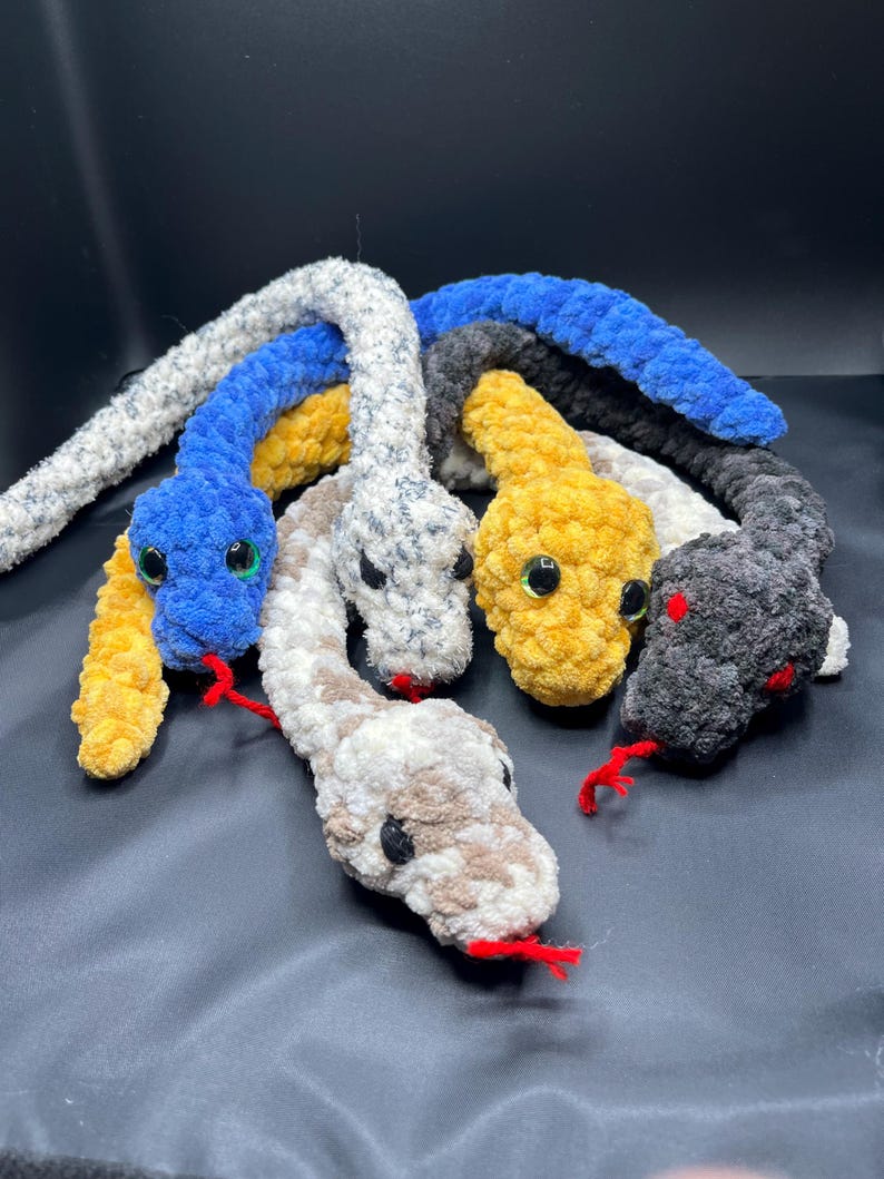 Sneaky Little Slithery Snakes Plushie Amigurumi Toys Gifts Reptiles ...
