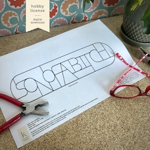 MÖNSTER. Son of a Bitch. Målat glas. Kaxig fras. Digital nedladdning. Hobbylicens.