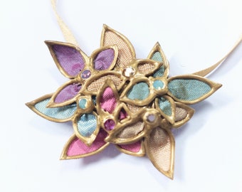 Cluster Blossom necklace