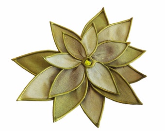 Mythical Me lotus hair clip - medium