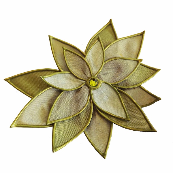 Mythical Me lotus hair clip - medium