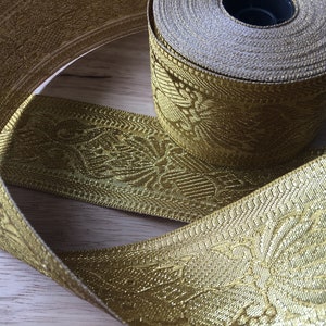 Beau ruban de bordure sari doré de 1 mètre avec coeurs de l'Inde 5,7 cm de large