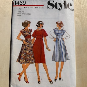Patrón de costura estilo vintage de los años 70 1469 Misses vestido o delantal. Señorita talla 12, busto 34"/ 87cm.