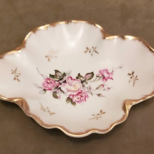Vintage Lefton Hand Painted Floral Roses Gold Trimmed Scalloped Edged Bonbon Jewelry Dish