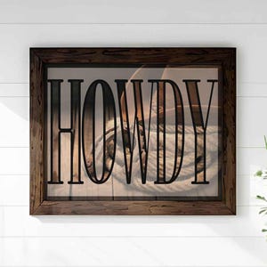 Poster con cappello e stivali da cowboy western "Howdy Typography", arte vintage da cowboy, arredamento sud-occidentale, cartello di benvenuto per l'ingresso, download digitale