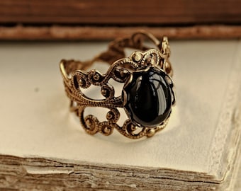 Black Onyx Stone in Brass 10x8mm