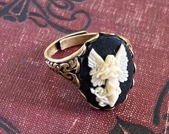 Angel Cameo Ring