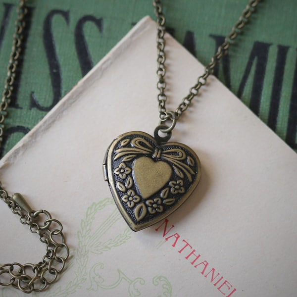 Heart Lockets Vintage Style in Antique Brass - Choose From Six Styles