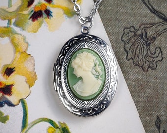 Lady Cameo Oval Vintage Style Bright Silver Locket