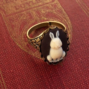 Rabbit Cameo Ring - Antique Brass or Silver - Vintage Style