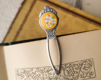 Yellow Bouquet Cabochon Antiqued Metal Bookmark in Brass or Silver - A Library Accessory