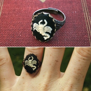 Vintage Zodiac Cameo Ring - Scorpio