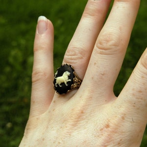 Antiqued brass retro style adjustable ring with leo lion cameo by ragtrader vintage.