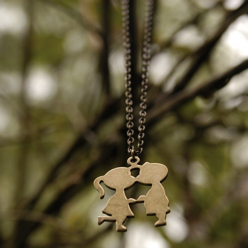 Boy and Girl Kissing 1960s Necklace Etsy