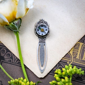 Working Compass Bookmarks In Vintage Style   Great gift for book clubs, graduation, moving away, or house warming gift.