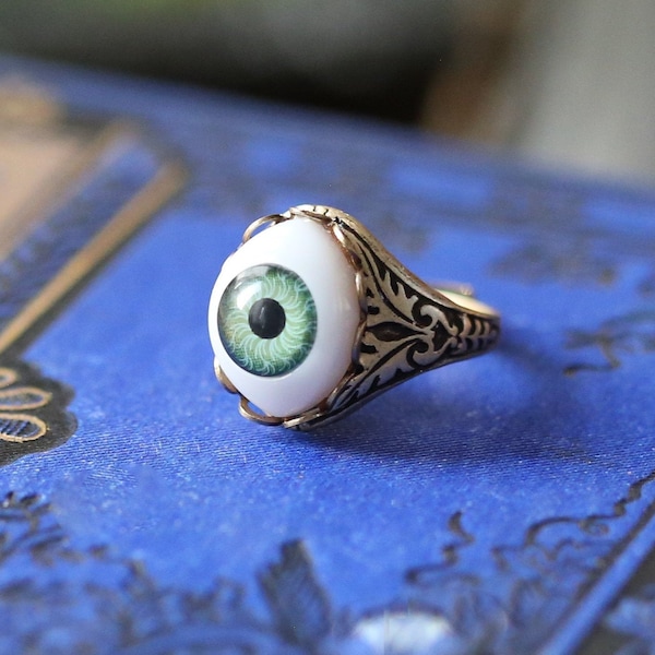 Eye Ring - Vintage Style - Adjustable - Green Blue or Brown