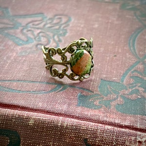 Unakite and Brass Stone Adjustable Filigree Ring orange and green 画像 5