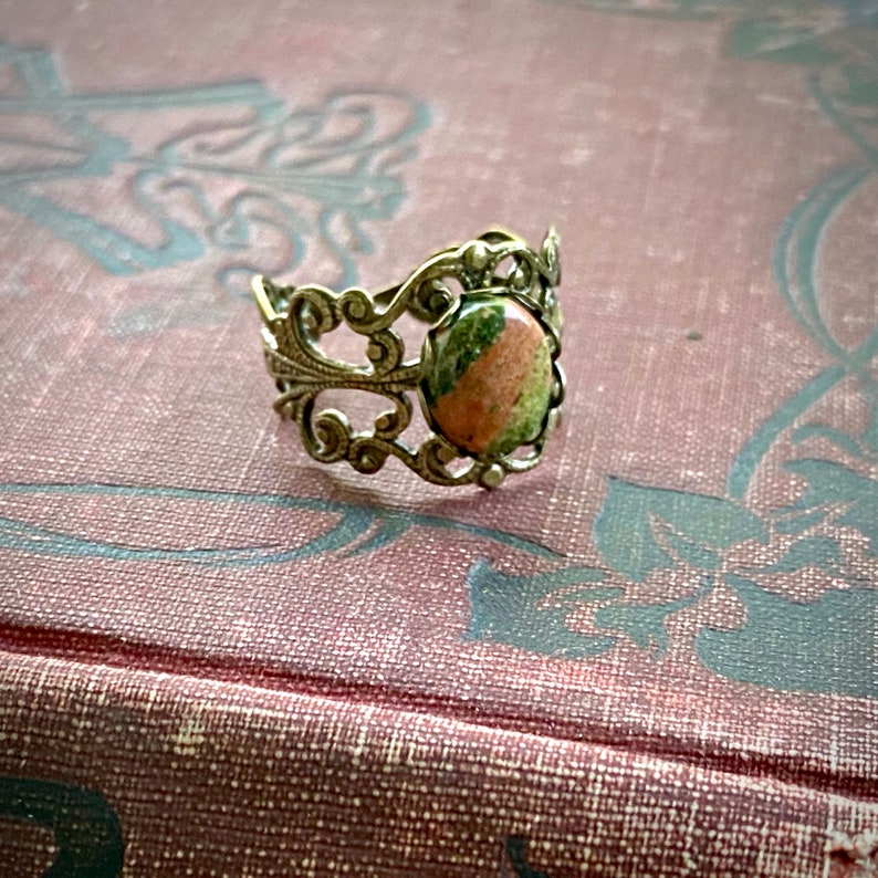 Unakite and Brass Stone Adjustable Filigree Ring orange and green 画像 5