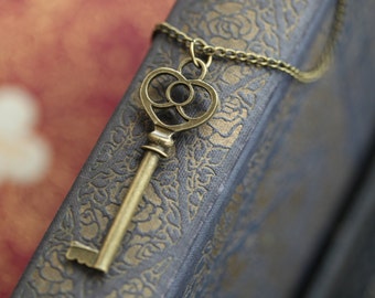 Skeleton Key Pendant Necklace in Vintage Style Bronze