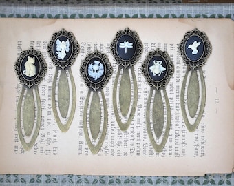 Bronze Bookmark with Cameos, choose: Bird, Bee, Dragonfly, Angel, Cat, Thistle, Vintage Style Brass Filigree Book Marks, Dark Academia