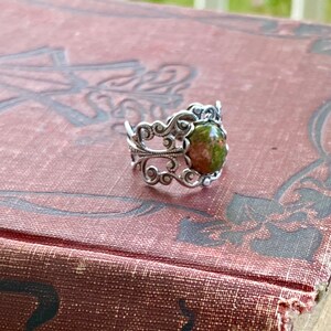 Unakite and Brass Stone Adjustable Filigree Ring orange and green 画像 7