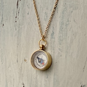 Gold Tone Working Compass Pendant Necklace