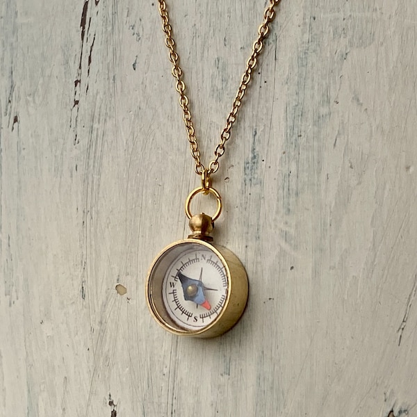 Gold Tone Working Compass Pendant Necklace