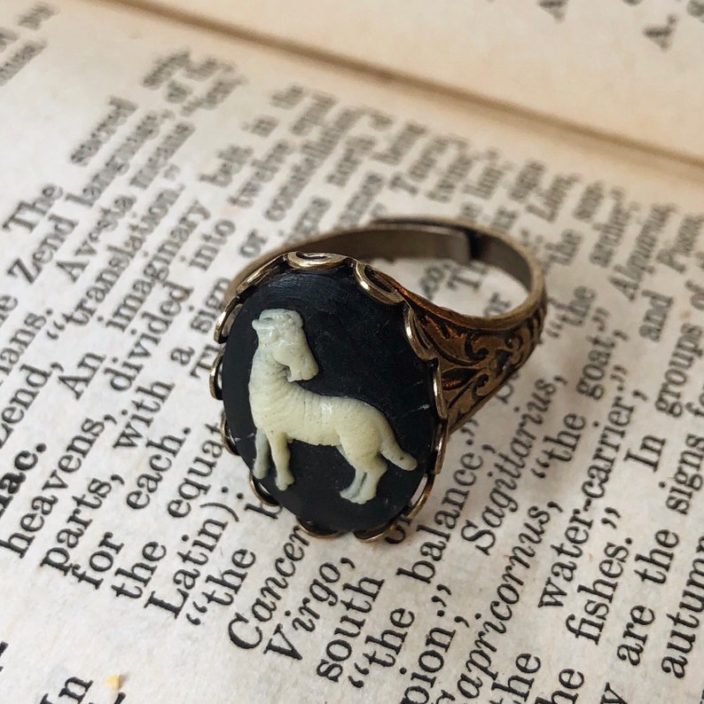 Vintage Zodiac Cameo Ring Aries image 5