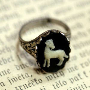 Vintage Zodiac Cameo Ring Aries image 3