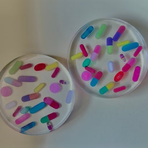 Pill coaster, resin coaster