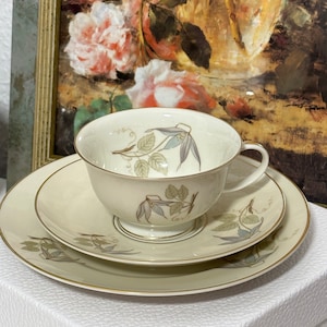 bavaria porcelain teacup, Vintage Tea cup and Saucer Set of 3, Rosenthal Bavaria-Germany 1960s, vintage teacup, unique set, floral teacup