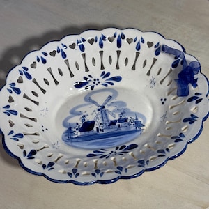 Delft Blue porcelain bowl, Holland vintage porcelain, Hand Painted Blue and White , delftware windmill scene porcelain