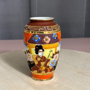 Antique Satsuma Vase, Japanese Flower Vase with Gilded Figures & Cloisonné Detailing, Handpainted japanese, satsuma vase, decorative vase