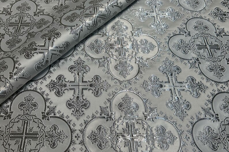 Wreath Brocade Fabric, Metallic Priest Vestment Fabric, 67" Wide, premium quality fabric, ecclesiastical fabric, liturgical fabric White - silver