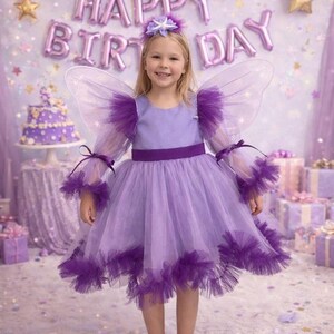 モル・ペリ・プレンセシ・エルビセシ：ケレベク・カナトル・パルルトゥル・モル・コストム。ティンカーベル