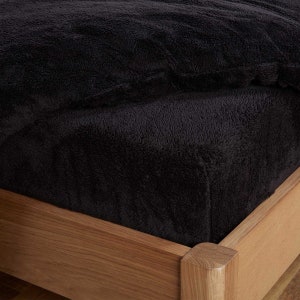 Drap-housse en polaire Brentfords Drap de lit Chaud et Comfortable Noir