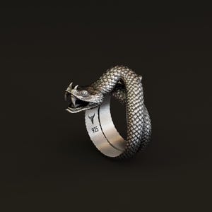 Oxidized Silver Snake Ring – 3D Sculpted Serpent Jewelry for Men – Gothic Viper Ring – Norse Mythology Inspired Handmade 925 Band