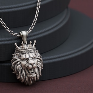 Handmade terling Silver King Lion Necklace, Lion Head With Crown Pure Silver Pendant,Wild Animals Silver Jewelry,925 Men Necklace