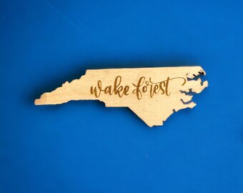 Wake Forest magnet for Mom, NC gifts, North Carolina fridge magnet for photos, College dorm gifts for girls, North Carolina souvenir items