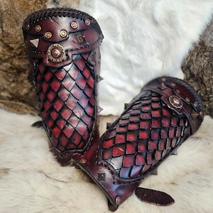 Dragon scale Leather Bracers, Womens